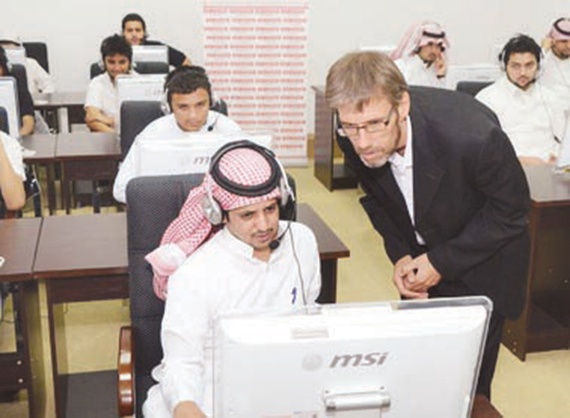 350 طالباً وطالبة في برنامج «بي أيه إي سيستمز» السعودية الصيفي