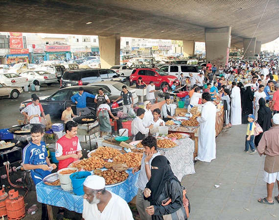 ملاسنات قبل الإفطار لا تستدعي  تدخُّل الأمن.. وتطورها نادرٌ