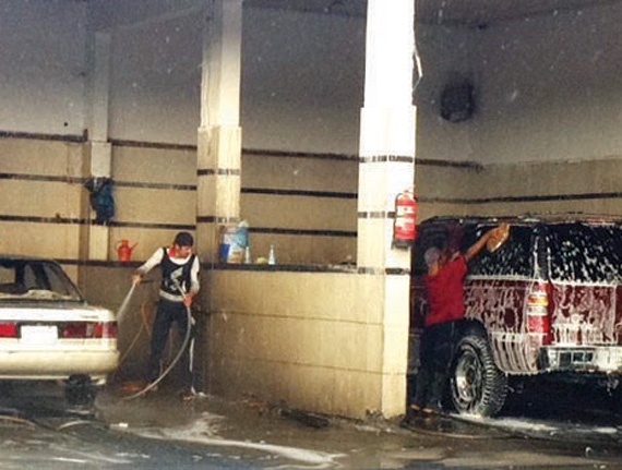 استدعاء التجار المخالفين لأسعار السوق والتحقيق معهم