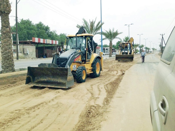 جازان: لجنة لمتابعة الحفريات وإعادة سفلتة مواقع الصرف