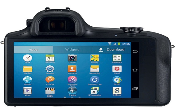 الشبكات الاجتماعية تغزو الكاميرات الرقمية