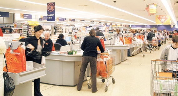 الركود يتراجع في إسبانيا بشكل  مفاجئ في الربع الثاني