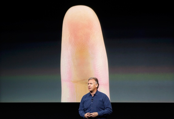 فيديو الاقتصادية الإلكترونية : أبل تطرح هاتفي ايفون 5s و 5c