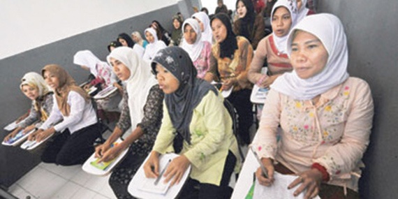 مكاتب استقدام خليجية تعمل وسيطا  غير نظامي في السوق المحلية