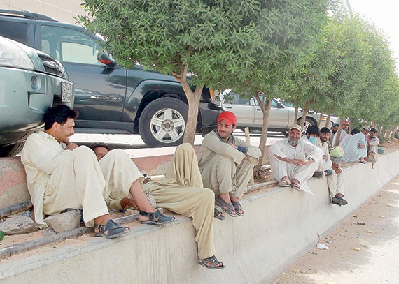 اللحاق بالتعديل حضورياً وإلكترونياً .. والتخلّف مستمر