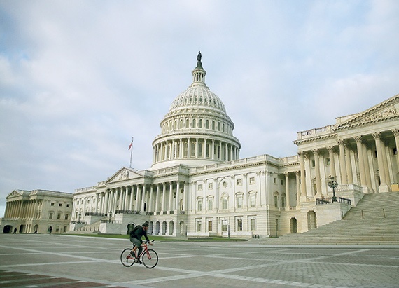 العالم يترقب تطمينات أمريكية بشأن أزمة الميزانية