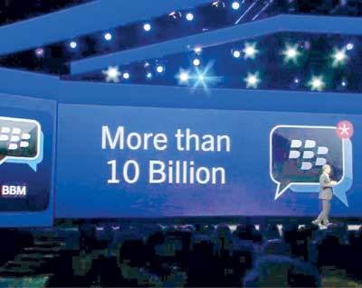 «هيئة الاتصالات» تنفي إيقاف BBM  على «أندرويد» و«أبل»