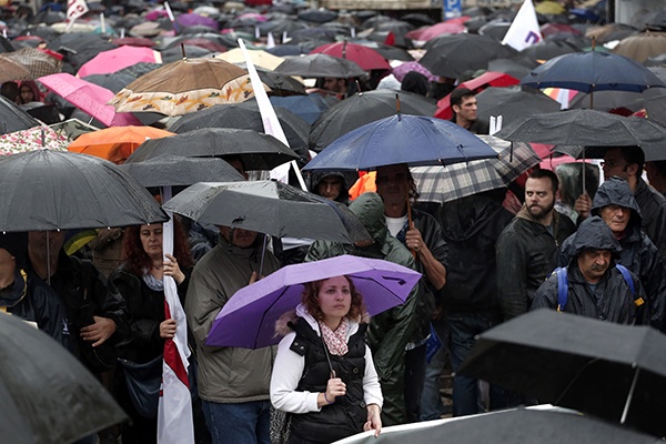 إضراب عام في اليونان يعرقل حركة النقل ويعطل الخدمات