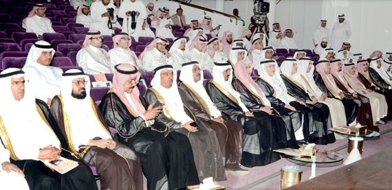 وزير الثقافة يطالب أمانة الرياض بسرعة تخصيص مقر جديد للنادي الأدبي