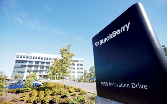 مجلس إدارة «بلاكبيري» يرفض تقسيم الشركة
