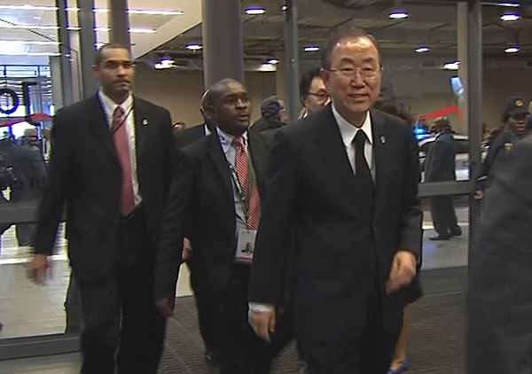 قصة مصورة :مانديلا يجمع العالم في تأبينه