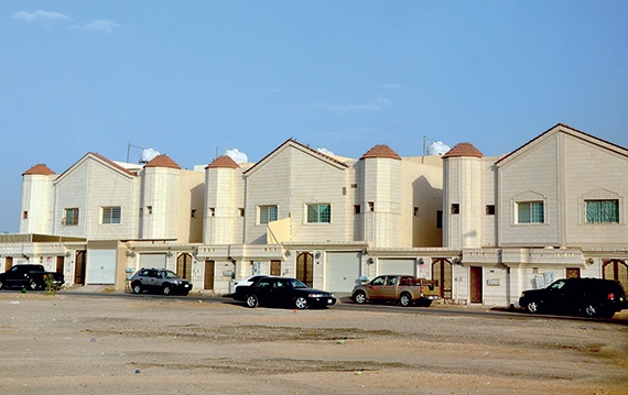 أسعار العقارات في المدينة ترتفع 40 % .. وعقاريون يضعون الحلول لكبحها