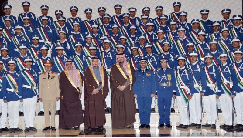 ولي العهد يرعى حفل تخريج طلاب كلية الملك فيصل الجوية