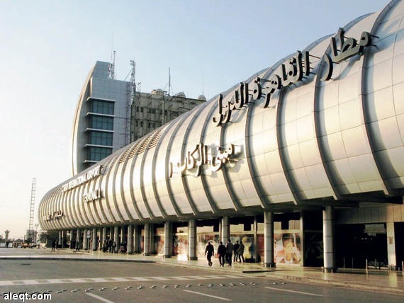 ضبط 100 عملة أثرية في مطار القاهرة مع مواطن سعودي