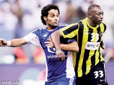 الأمطار الغزيرة هل تؤجـل لقاء الهلال والاتحاد ؟