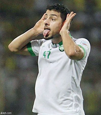 الأهلي .. «ناهض»