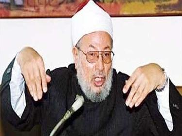 القرضاوي يواصل تدخلاته في الشأن الخليجي ويطلب عدم دعم الشرعية في مصر