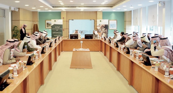 سلطان بن سلمان: نعمل على غرس الوعي الحضاري من «الابتدائية»