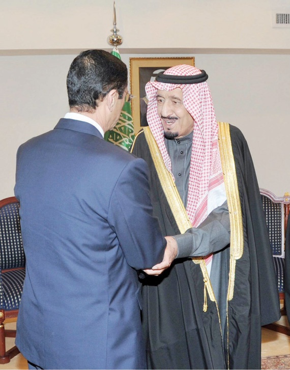 ولي العهد ووزير الخارجية الباكستاني يبحثان آخر التطورات الإقليمية والدولية