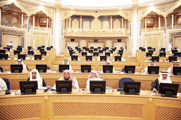 «الشورى» يدرس مقترحا لمعالجة تجمد رواتب المستويات التعليمية دون «السادس»