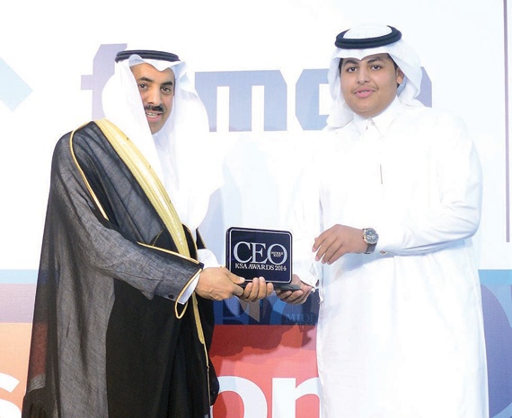 العضيب يحصل على جائزة أفضل رئيس تنفيذي للتطوير العقاري الصناعي CEO