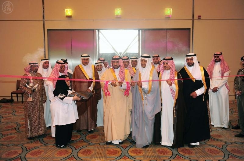 نائب أمير الرياض يدشن معرض  خطوة قبل التوظيف
