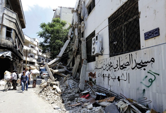 «عاصمة الثورة» تروي حكاياتها على الجدران