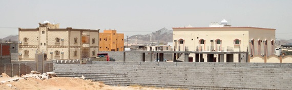 مقترح بتمكين مواطني العشوائيات من منازلهم شرط تنازلهم عن قروض الدولة