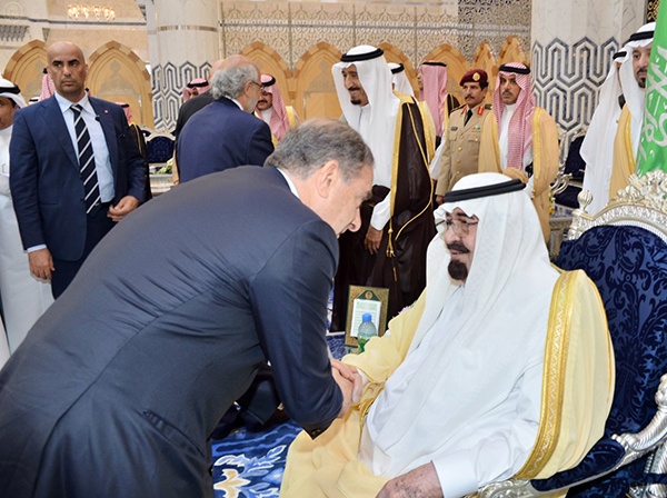 خادم الحرمين الشريفين يستقبل رئيس وزراء لبنان
