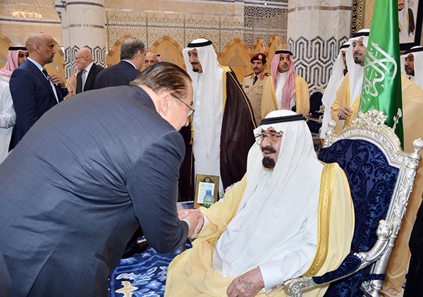 خادم الحرمين الشريفين يستقبل رئيس وزراء لبنان