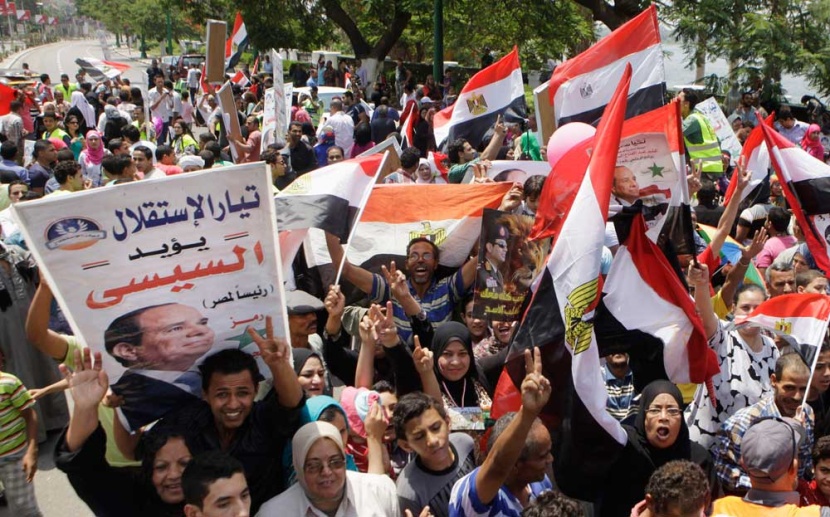 السيسي يعد بتعويض مصر ما فات وتصويب أخطاء الماضي