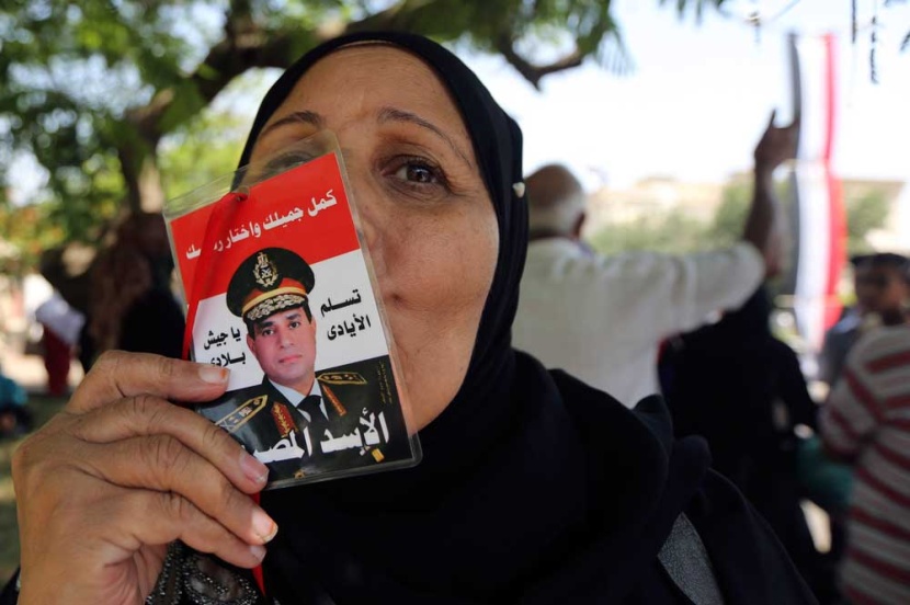 السيسي يعد بتعويض مصر ما فات وتصويب أخطاء الماضي
