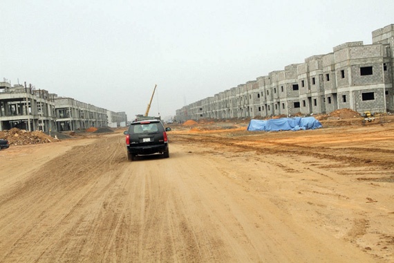 «الإسكان» : لا حاجة إلى بناء ضواح سكنية خارج النطاق العمراني