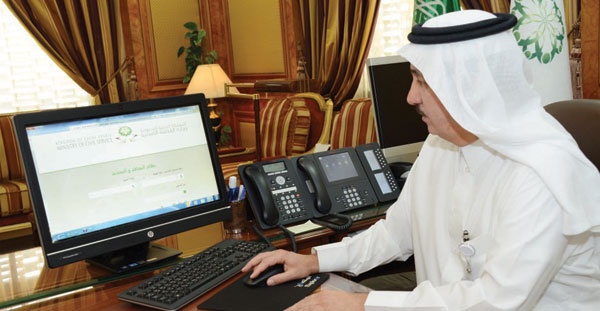 مساواة منسوبي الحكومة العاملين في الخارج بالدبلوماسيين في «البدلات والمزايا»