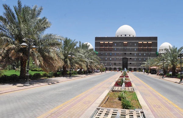 5000 موظف و13 ألف حافظة مياه في الحرم النبوي