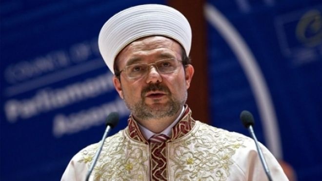 رأس الهيئة الدينية في تركيا: يؤكد أن لا شرعية للخلافة الإسلامية الجديدة