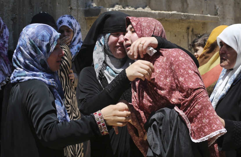 قصة مصورة: الفلسطينيون يواجهون الهمجية الإسرائيلية