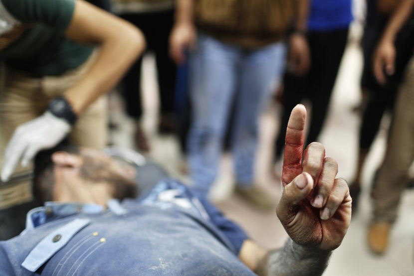 قصة مصورة: الفلسطينيون يواجهون الهمجية الإسرائيلية