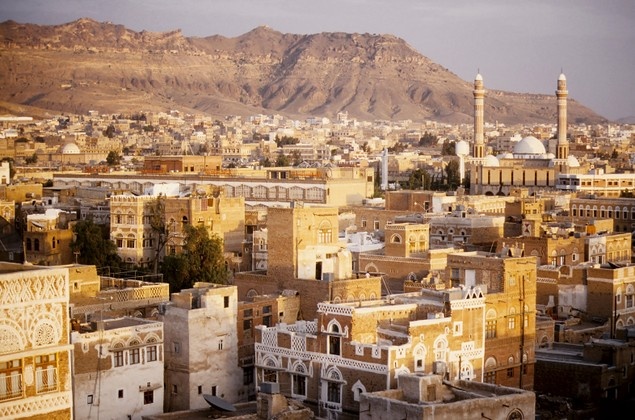 الخارجية اليمنية ردا على إيران: جادون في إطلاق سراح الدبلوماسي الإيراني المختطف