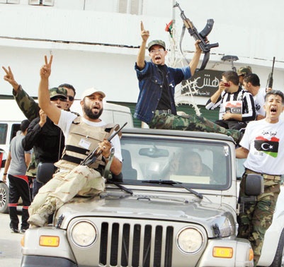 سقوط أهم قاعدة عسكرية في بنغازي في أيدي مقاتلين متشددين