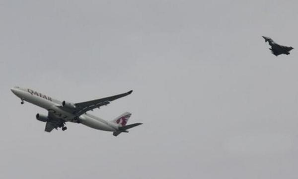 مقاتلات بريطانية ترافق طائرة ركاب قطرية إلى مطار مانشستر