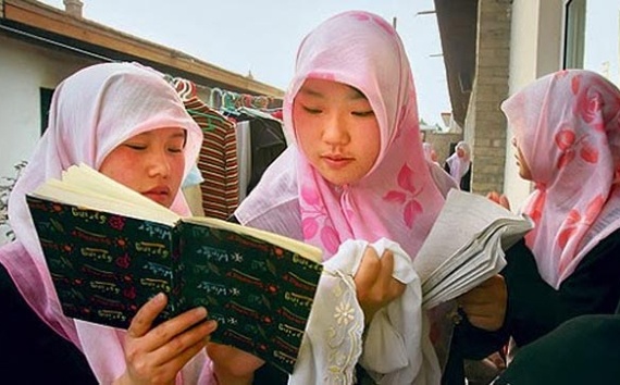 الصين تحظر على الملتحين والمحجبات ركوب الحافلات