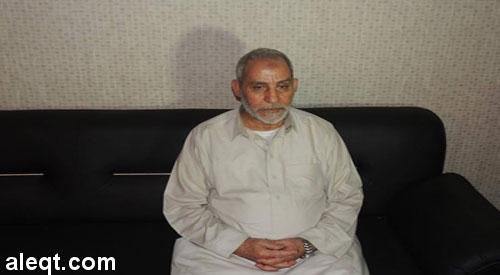 محكمة مصرية تعيد أوراق مرشد الاخوان للمفتي بعد رفضه حكم الإعدام