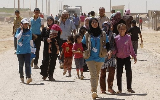 هيومن رايتس ووتش تتهم الأردن برفض دخول الفلسطينيين الفارين من سوريا