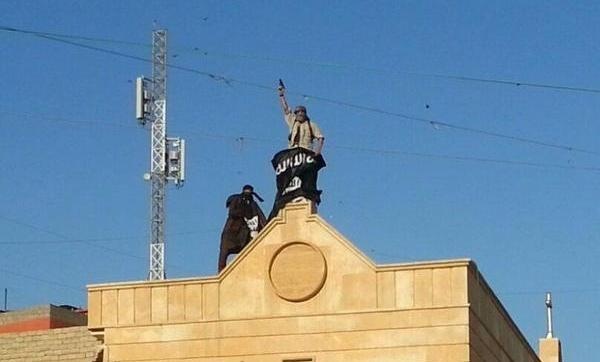 الطيران الأمريكي يقتل 20 من مسلحي داعش