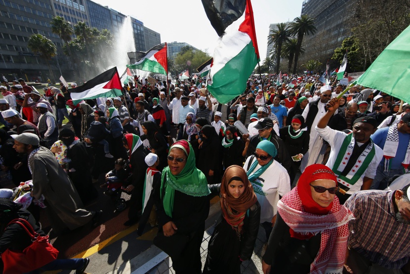 عشرات الالاف يتظاهرون في جنوب افريقيا تنديدا بالهجوم الاسرائيلي على غزة