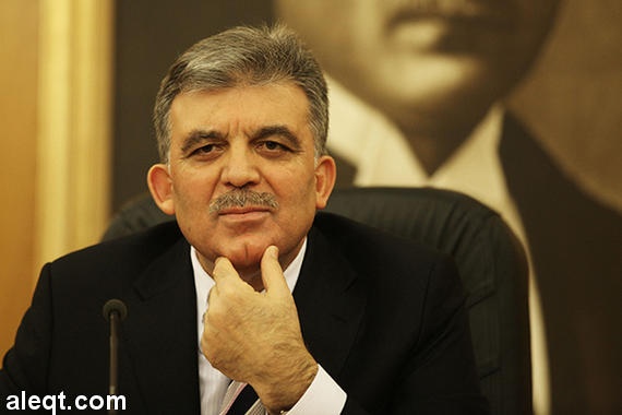 عبد الله جول يشير إلى عودته لحزب العدالة والتنمية الحاكم في تركيا