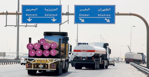 غرفة البحرين: الربط الإلكتروني مع جمارك السعودية يخفف تكدس الشاحنات
