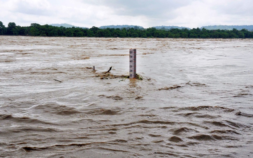 مقتل 109 أشخاص وتشريد الآلآف في إنزلاقات أرضية وفيضانات في النيبال والهند