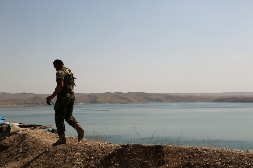 الأكراد يحققون تقدما ضد "داعش" بإسناد جوي أمريكي